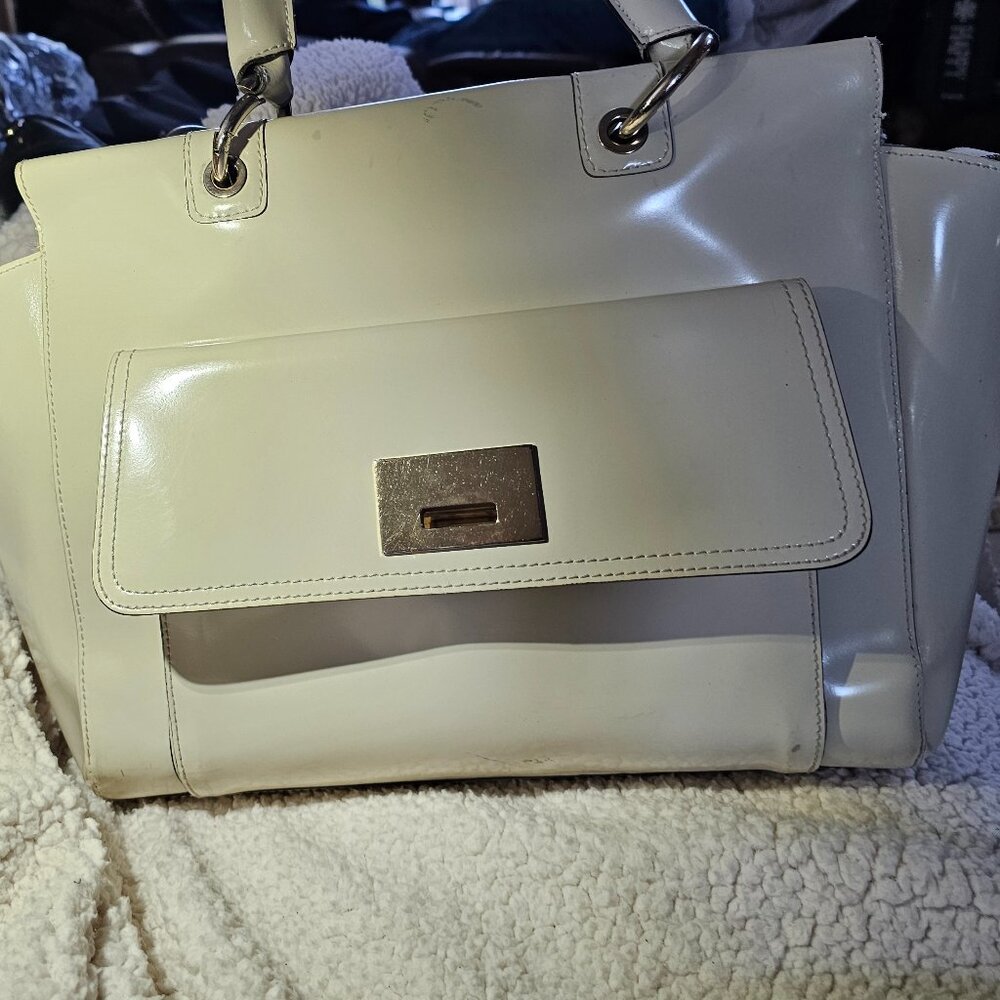 Alberta Di Canio White Leather Structured Handbag, Staining on bag